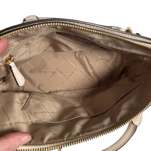 Michael Kors Cindy Large Dome Satchel Handbag Crossbody Shoulder Bag Purse - Picture 8 of 16